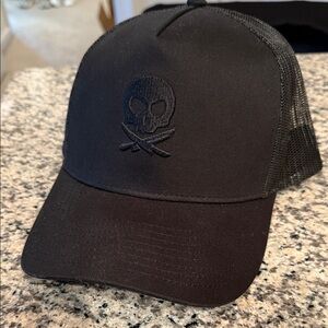 Peter McKinnon Black Skull and Crossbones Trucker Hat